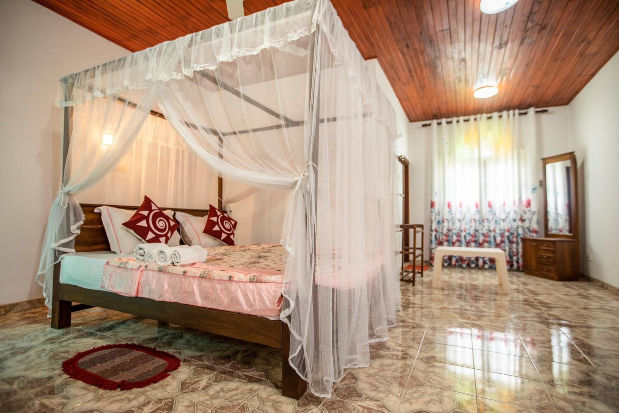 Three Shades Bed & Breakfast Galle Bagian luar foto
