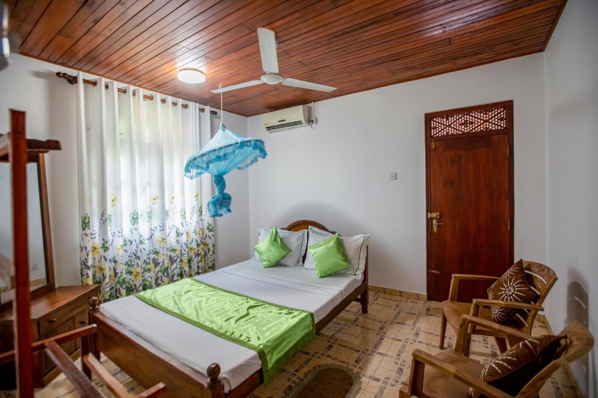 Three Shades Bed & Breakfast Galle Bagian luar foto