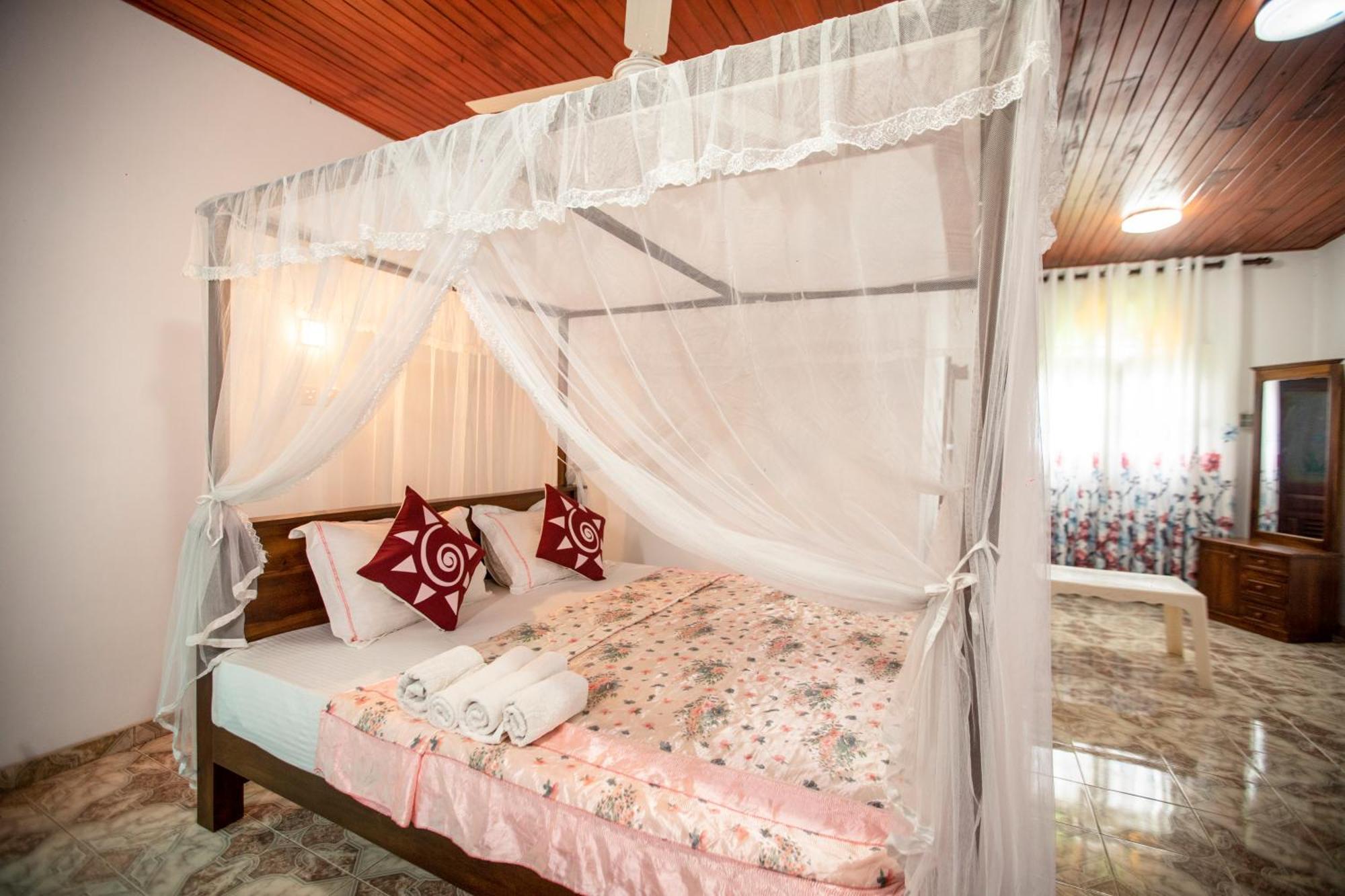 Three Shades Bed & Breakfast Galle Bagian luar foto