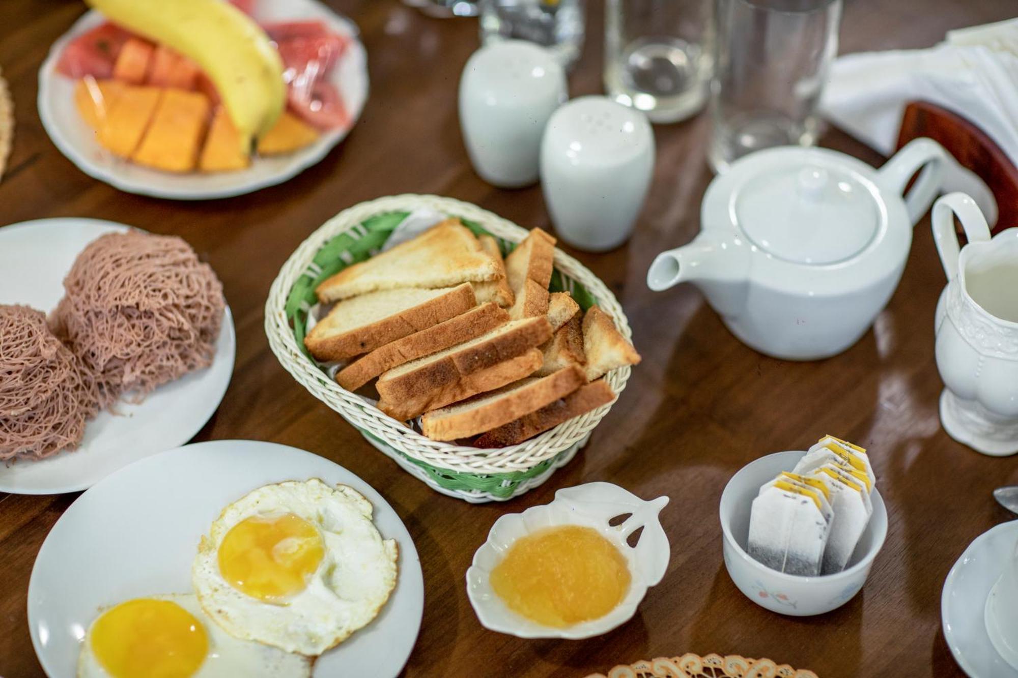 Three Shades Bed & Breakfast Galle Bagian luar foto